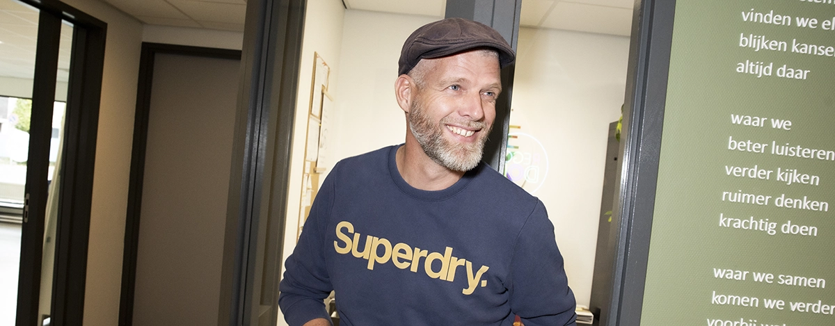 Portret van een werknemer van Reggedok.